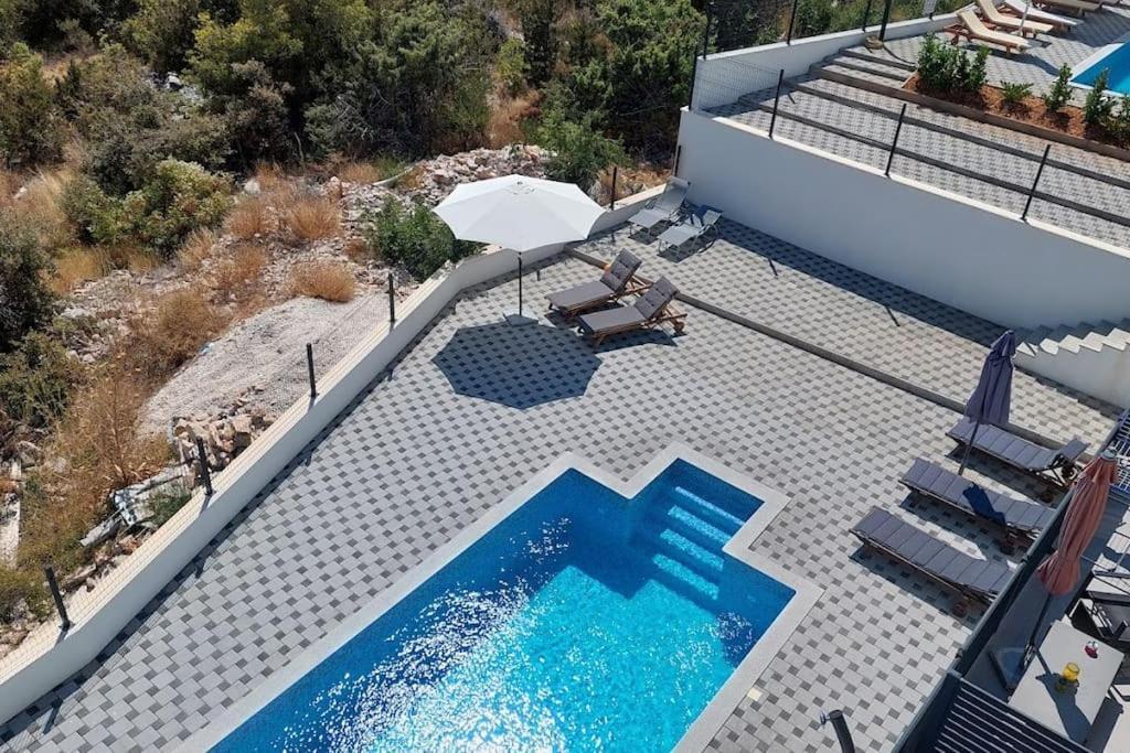 Apartment Vista Oasis With Pool And Terrace Trogir Buitenkant foto